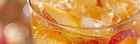 bebida laranja com gelo