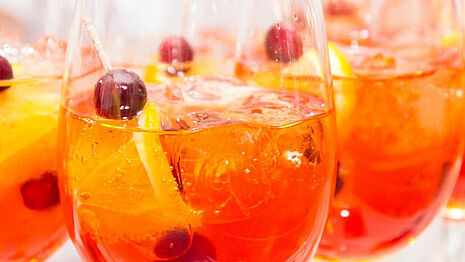 Bebidas alcoólicas coloridas