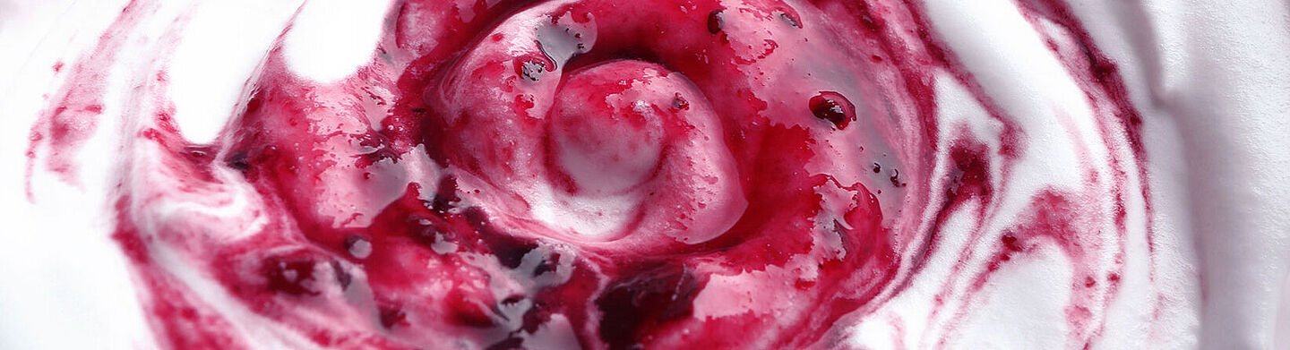 yoghurt and red berries